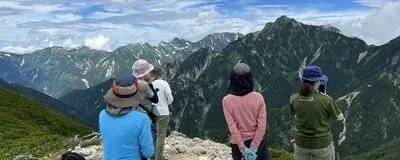 ガイドと歩くゆったり山歩きの活動紹介