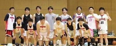 PINKY WINGSの活動紹介